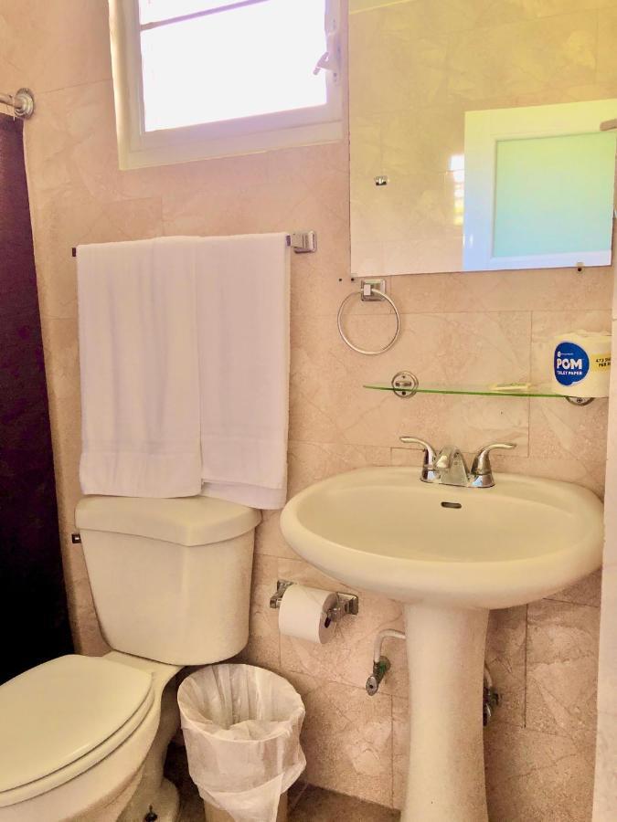 Tio Pepe'S Guest House Aibonito Екстер'єр фото